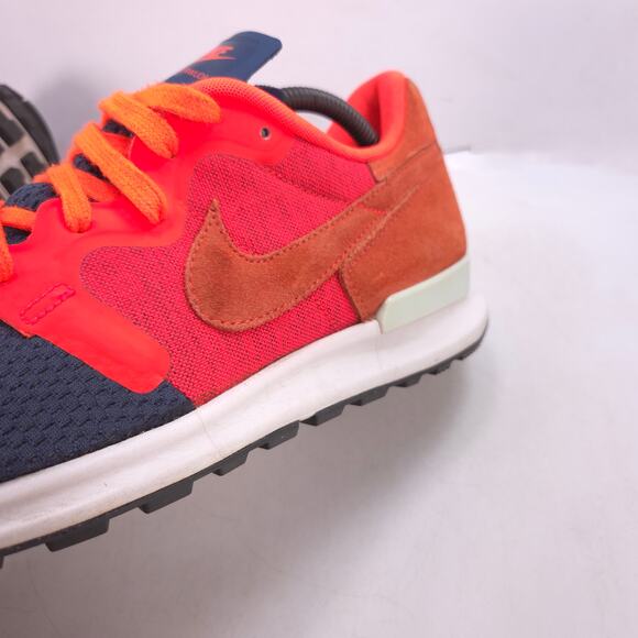 Nike Air Berwuda Lace Up Athletic Running Shoe Mens Size 9.5 555305-884 Orange - Picture 9 of 10